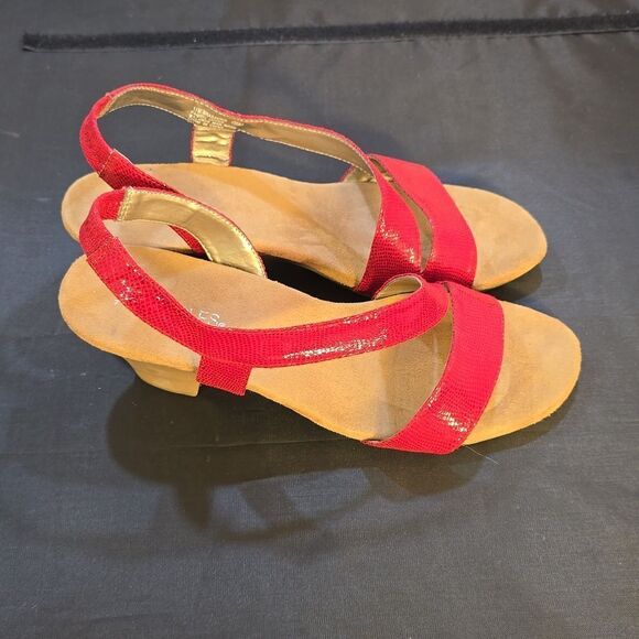 AEROSOLES WOMAN'S WITH ELASTIC BAND WEDGE SANDAL - Picture 4 of 13